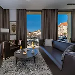 Bellevue Superior Ξενοδοχείο Σίμπενικ