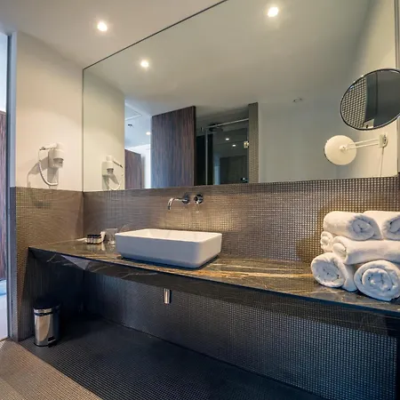 Bellevue Superior Hotel 4*