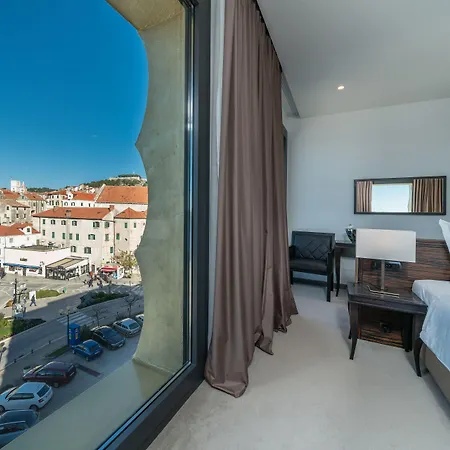 Bellevue Superior 4*