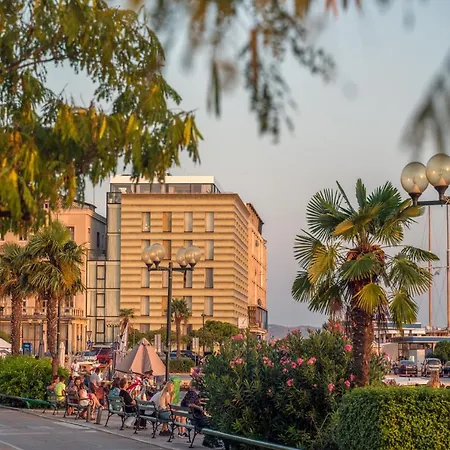 Bellevue Superior 4*