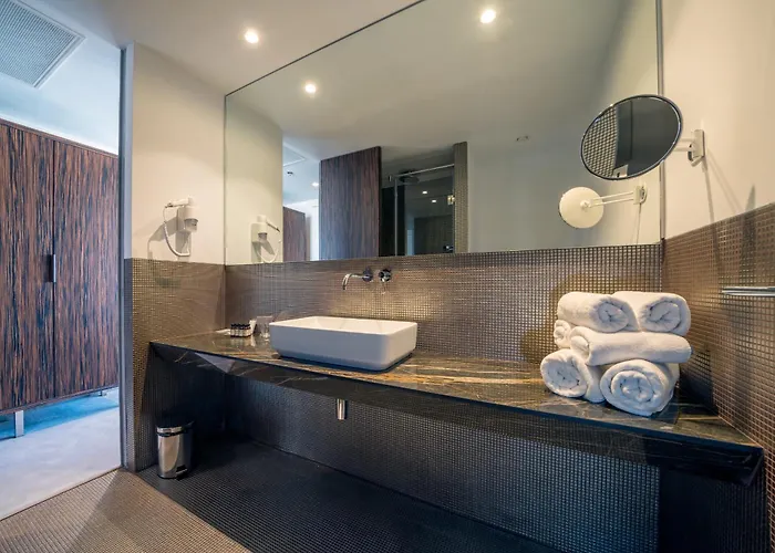 Bellevue Superior Hotel 4*