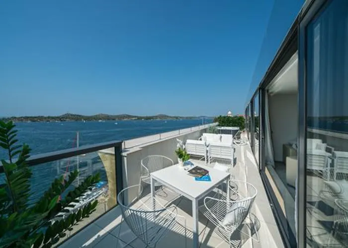 ホテル Bellevue Superior 4*