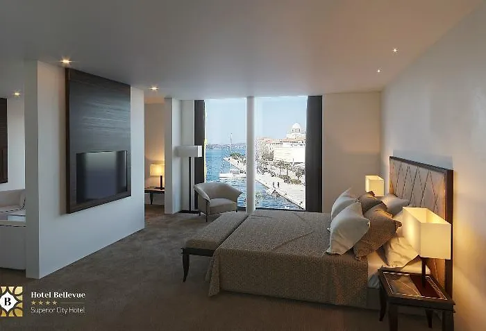 ホテル Bellevue Superior